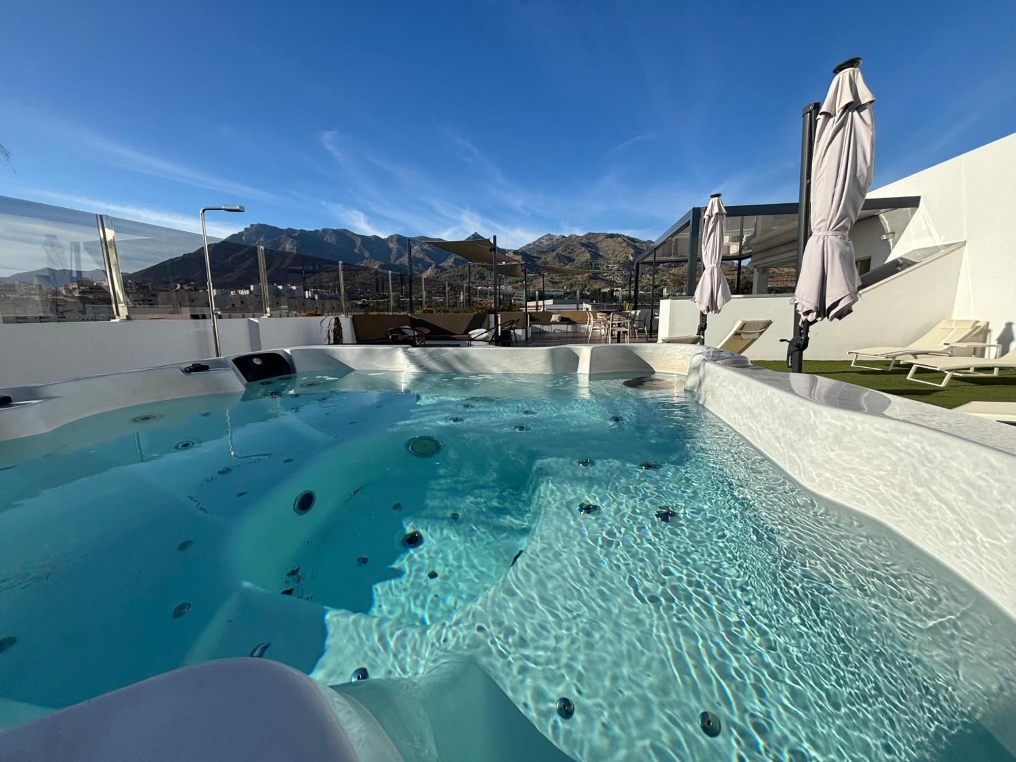 Hotel DAOS Marbella Exterior foto
